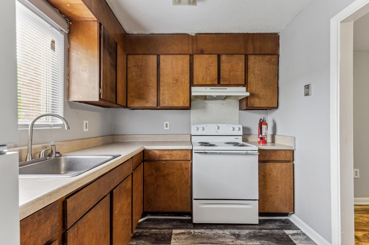 Belton Gardens - Photo 4 of 70