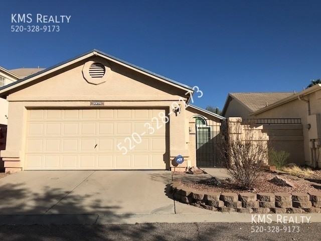 2976 W Laquila Aerie - Photo 2 of 30