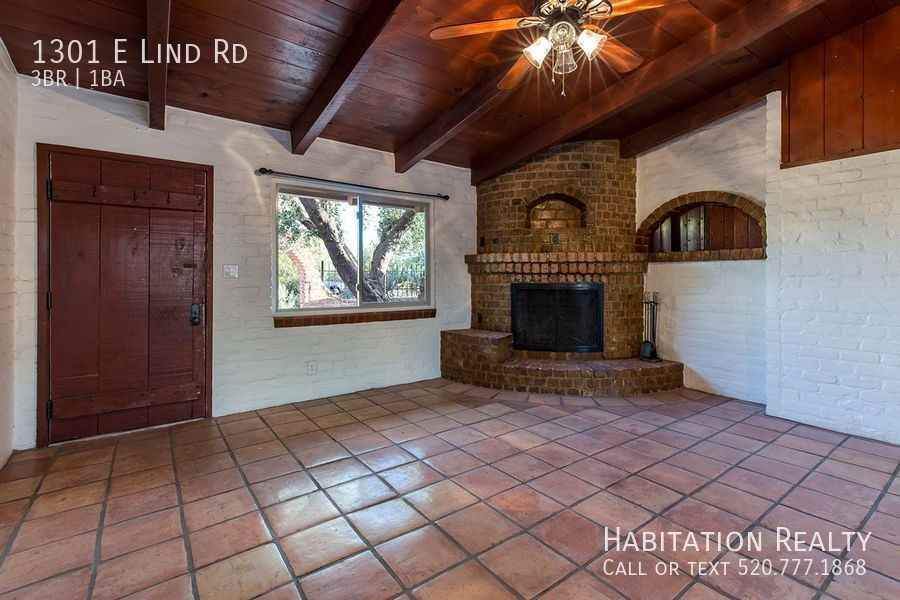 1301 E Lind Rd - Photo 2 of 25