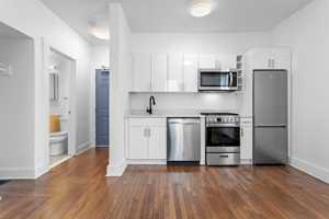 featured image of 833 Whalley Ave