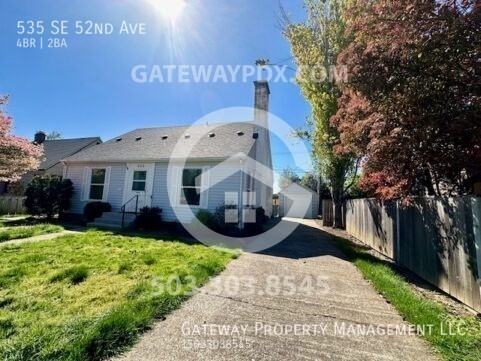 535 Se 52nd Ave - Photo 2 of 41