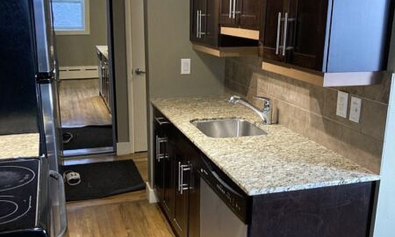 809 Corydon Avenue - Photo 5 of 10