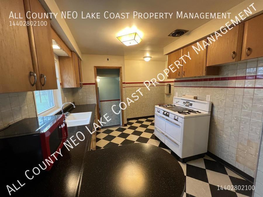 3542 Walter Rd - Photo 3 of 7