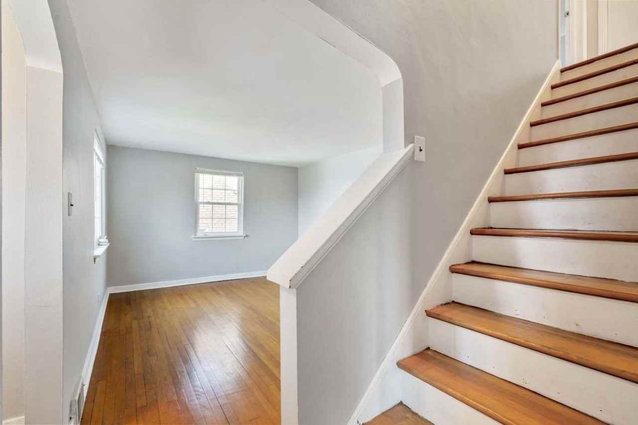 228 Highland Ave - Photo 4 of 17