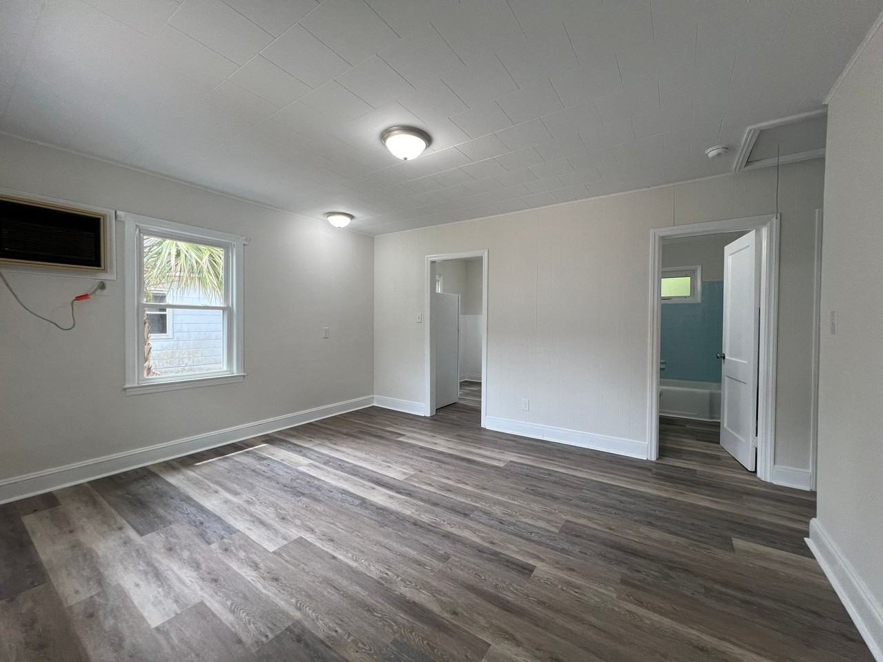 508 29th Ave. N. - Photo 4 of 10