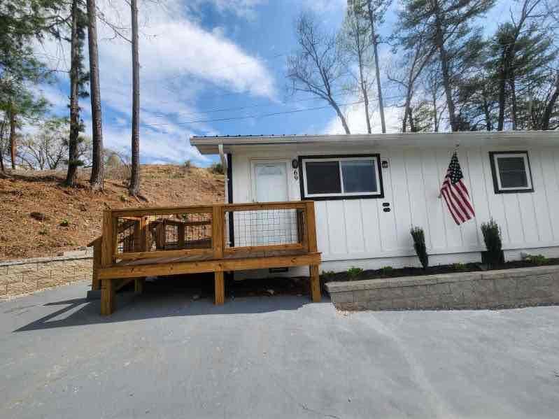 69 Dearmin Ter - Photo 2 of 6