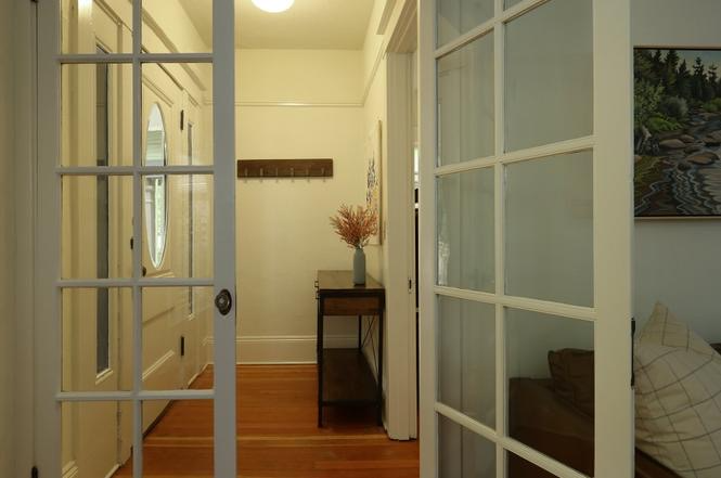 1409 Se 50th Ave - Photo 3 of 18