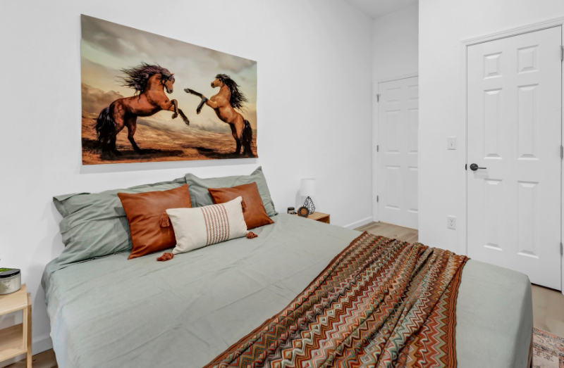 574 Niagara St #1 - Photo 5 of 25