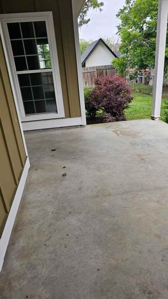 402 N Jefferson St - Photo 2 of 43