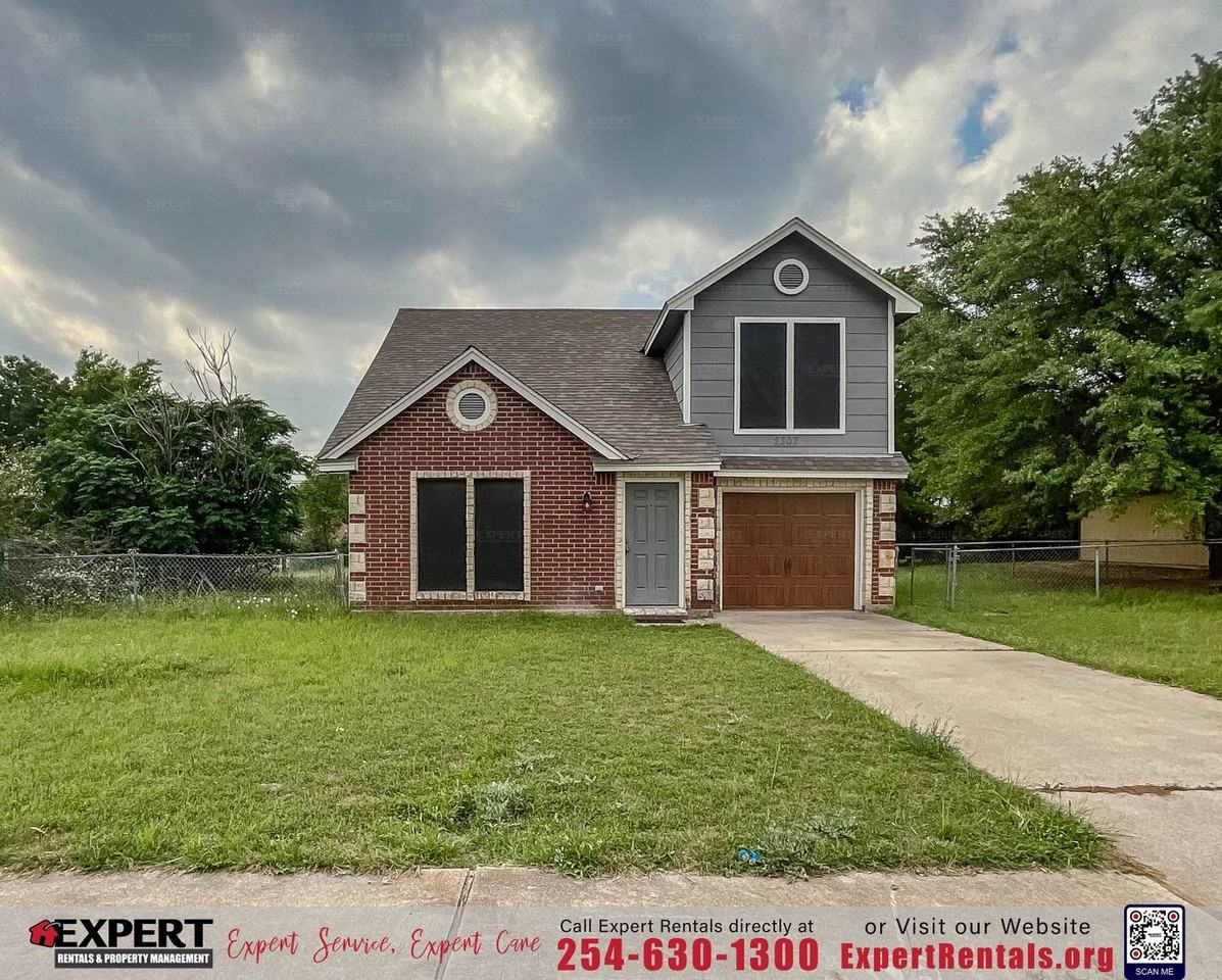 2307 Lazy Ridge Dr - Photo 3 of 18