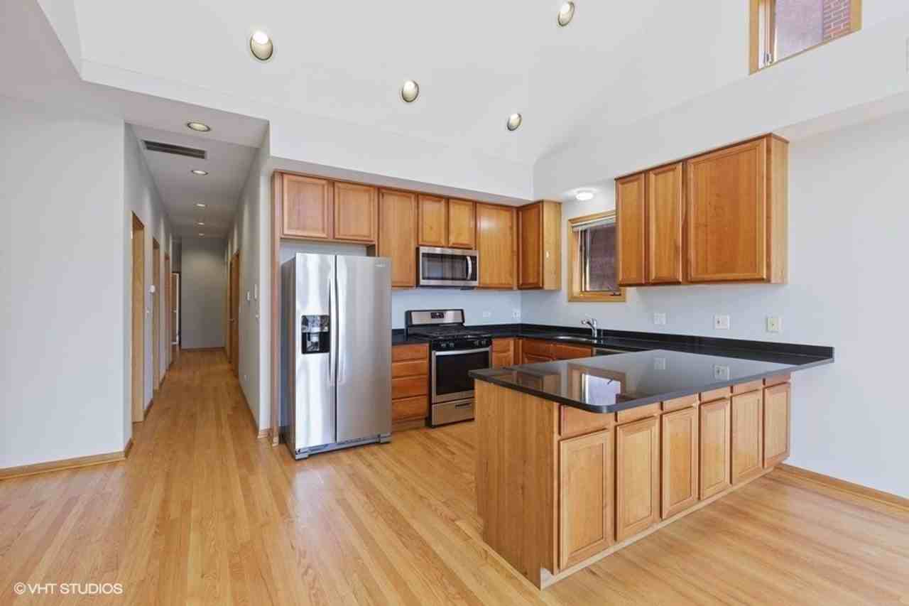 2032-2042 West Pierce LLC - Photo 2 of 11