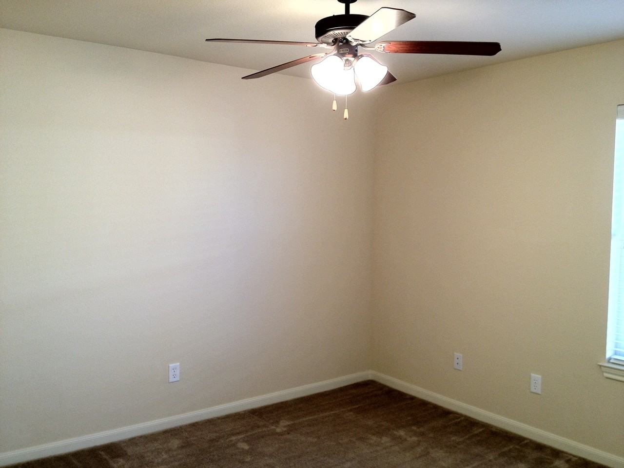 1213 Phoenix - Photo 7 of 9