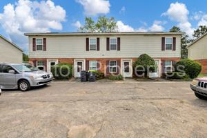 featured image of 106 Villa Ct