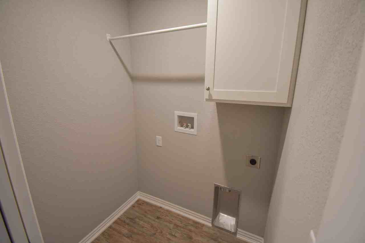 134 S Woodsprings Dr - Photo 6 of 13