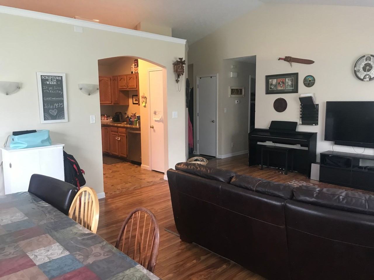 4324 Mason Dixon Dr - Photo 2 of 9