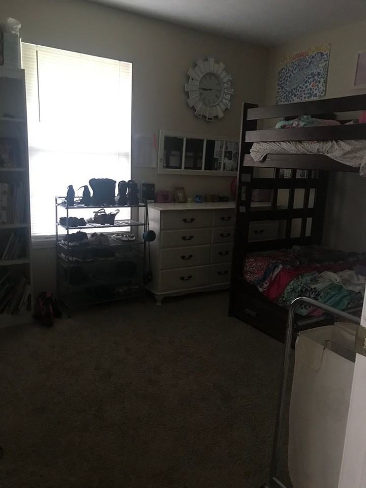 4324 Mason Dixon Dr - Photo 3 of 9