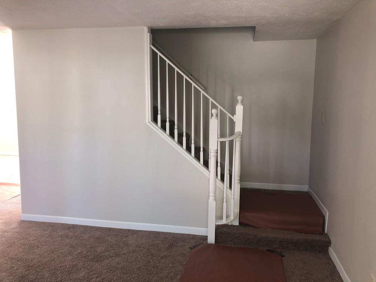 216 N Columbus St - Photo 3 of 14