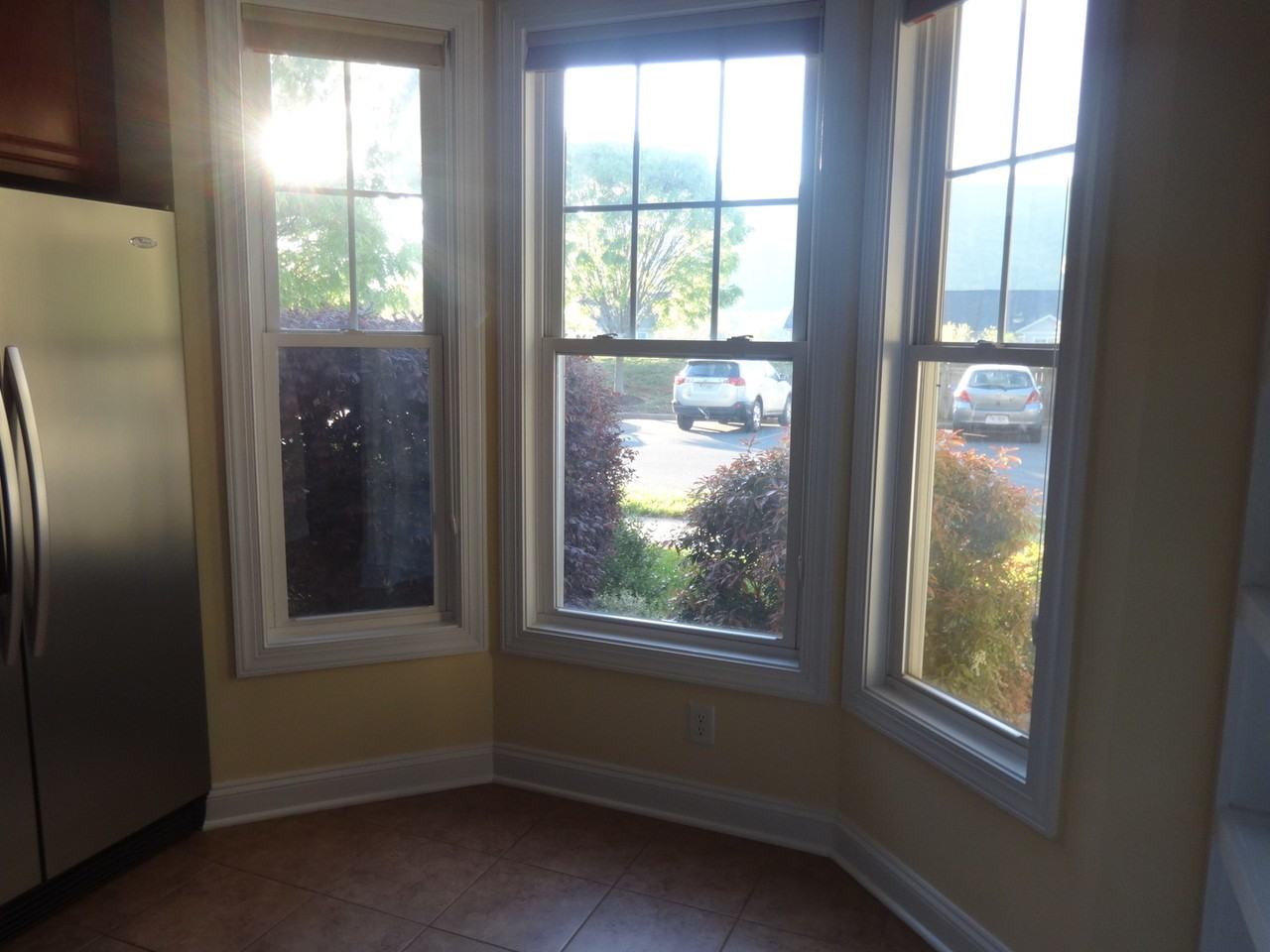 1940 Tudor Ct - Photo 2 of 21