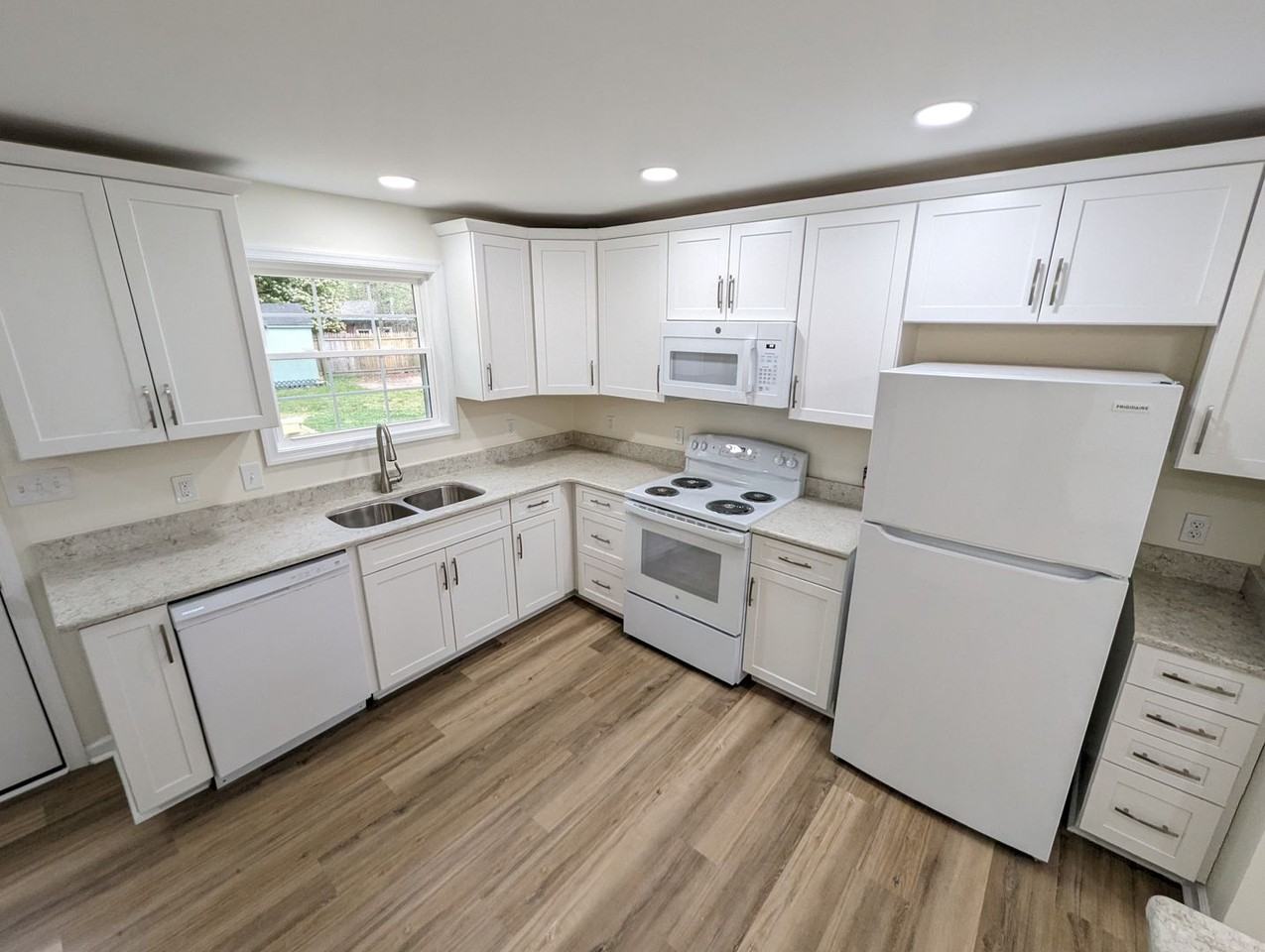 118 Nelson Dr - Photo 5 of 13