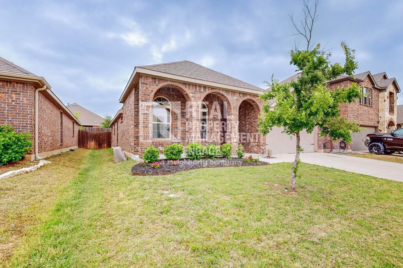 10921 Cobalt Dr - Photo 3 of 45