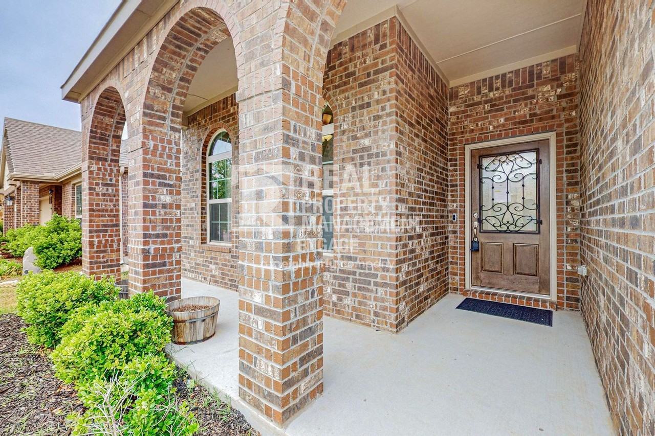 10921 Cobalt Dr - Photo 6 of 45