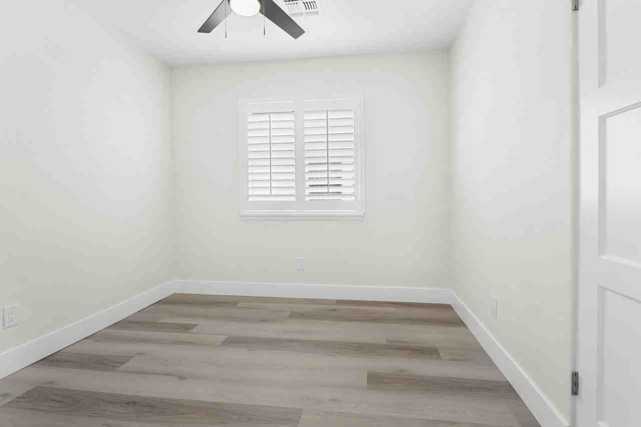 533 W Missouri Ave #NA - Photo 4 of 13