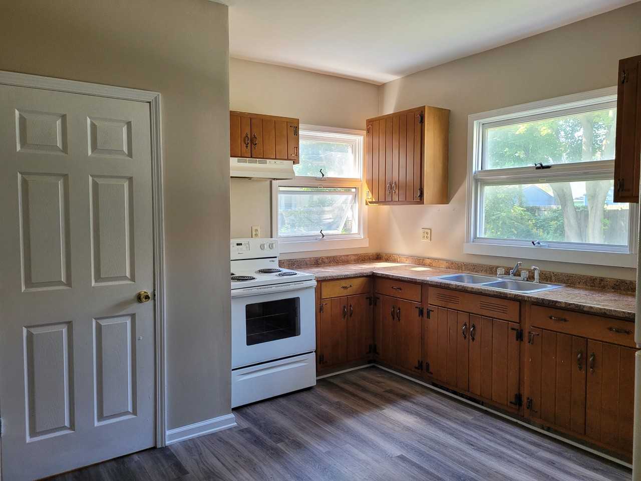 287 Electric Ave #NA - Photo 5 of 7