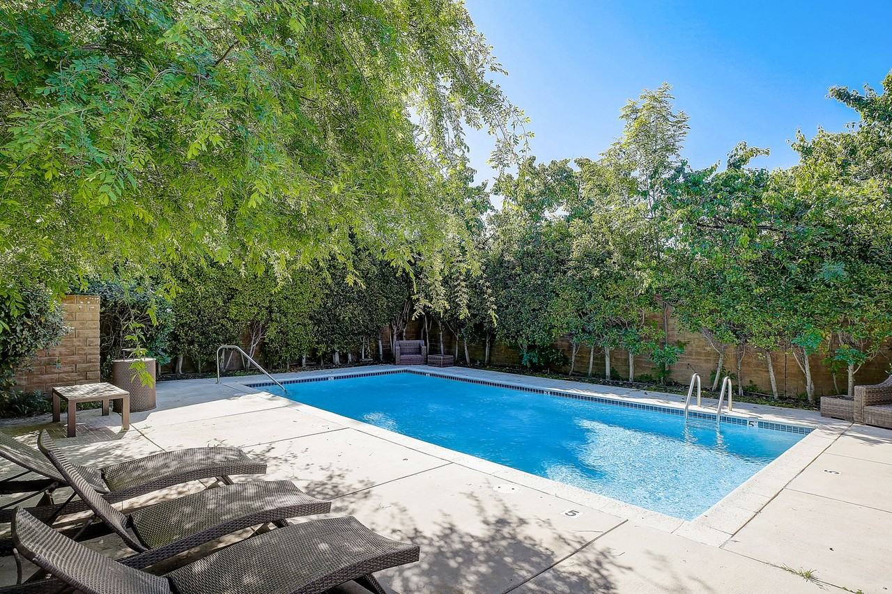 Toscana Apartments - Photo 3 of 32