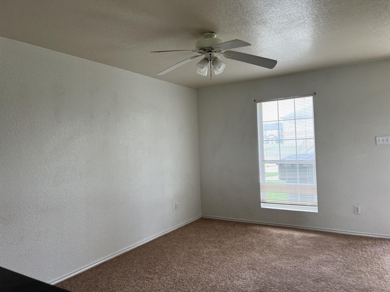 1200 Industrial Blvd #B - Photo 4 of 9