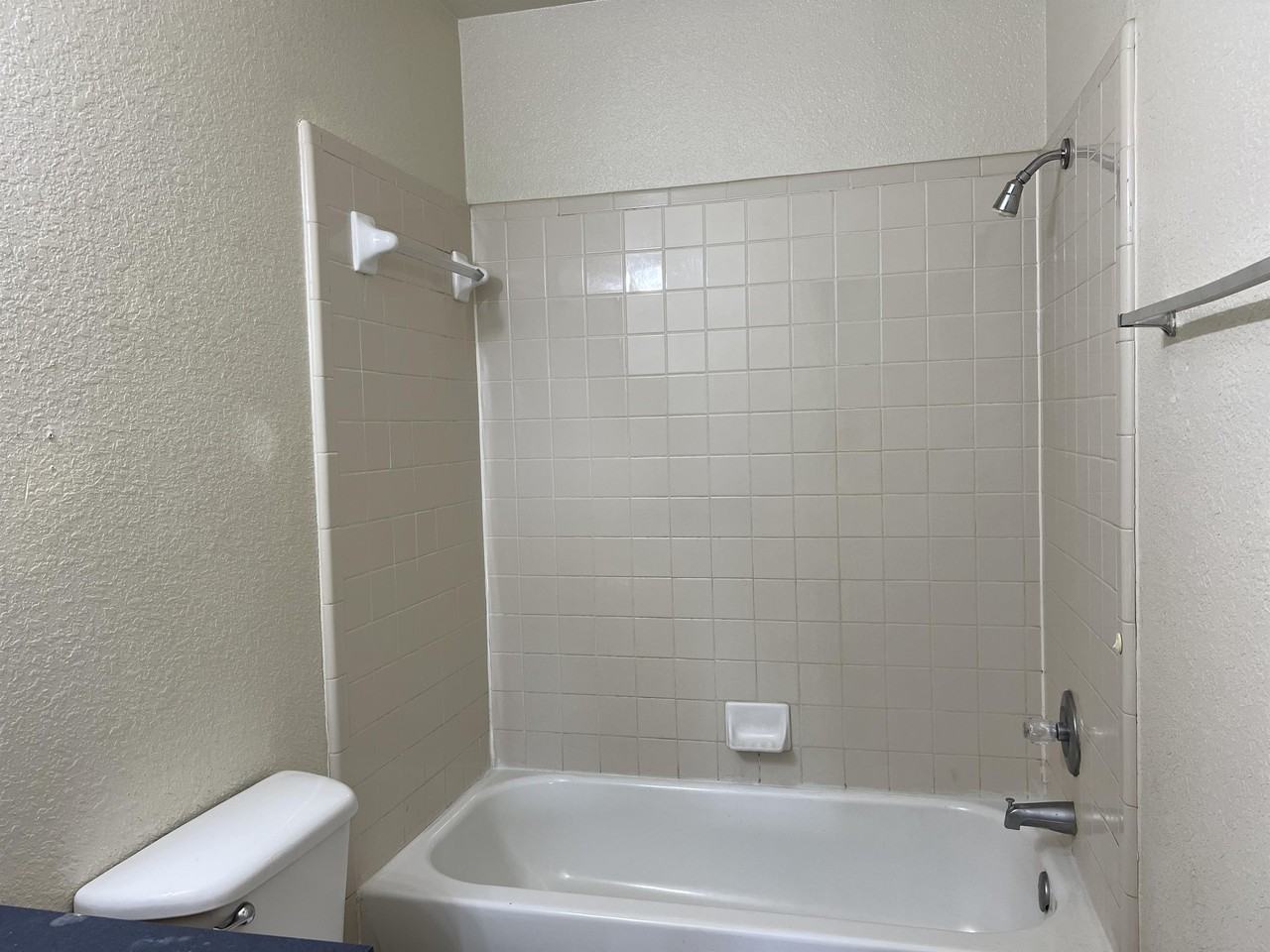 1200 Industrial Blvd #B - Photo 6 of 9