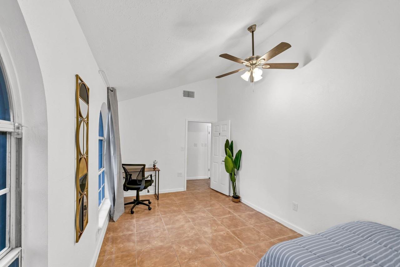 Pastoria Dr - Photo 7 of 8