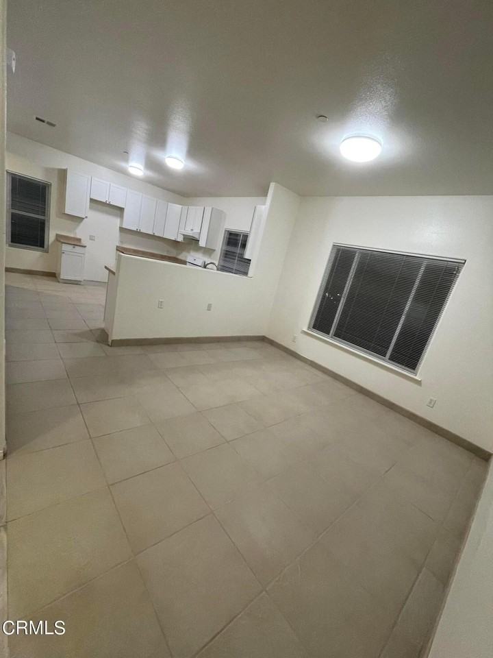 432 W Wooley Rd - Photo 2 of 11