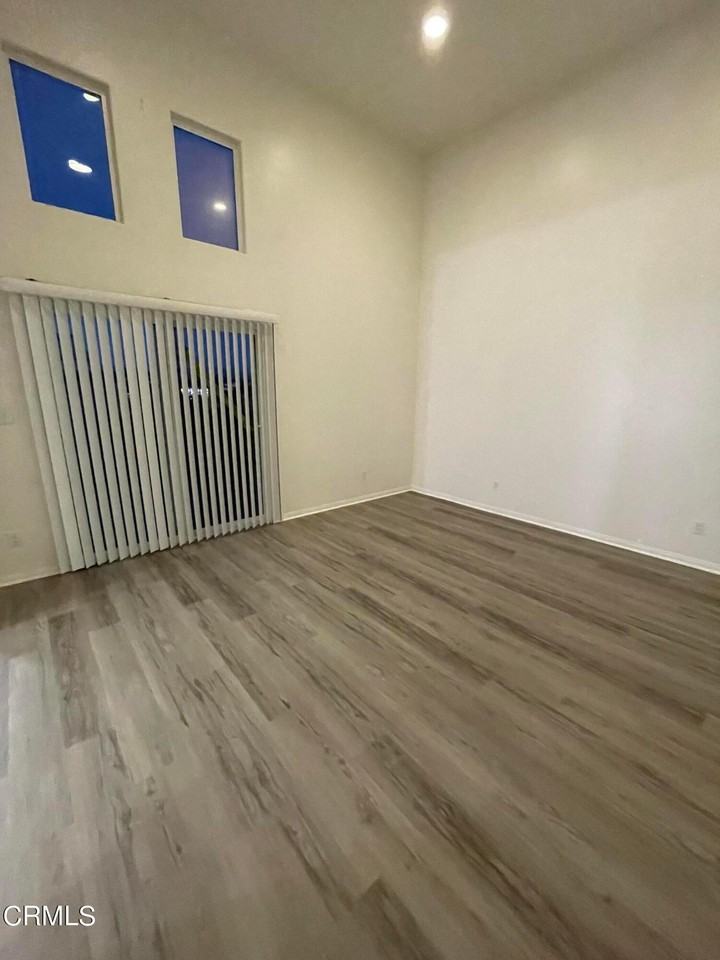 432 W Wooley Rd - Photo 3 of 11