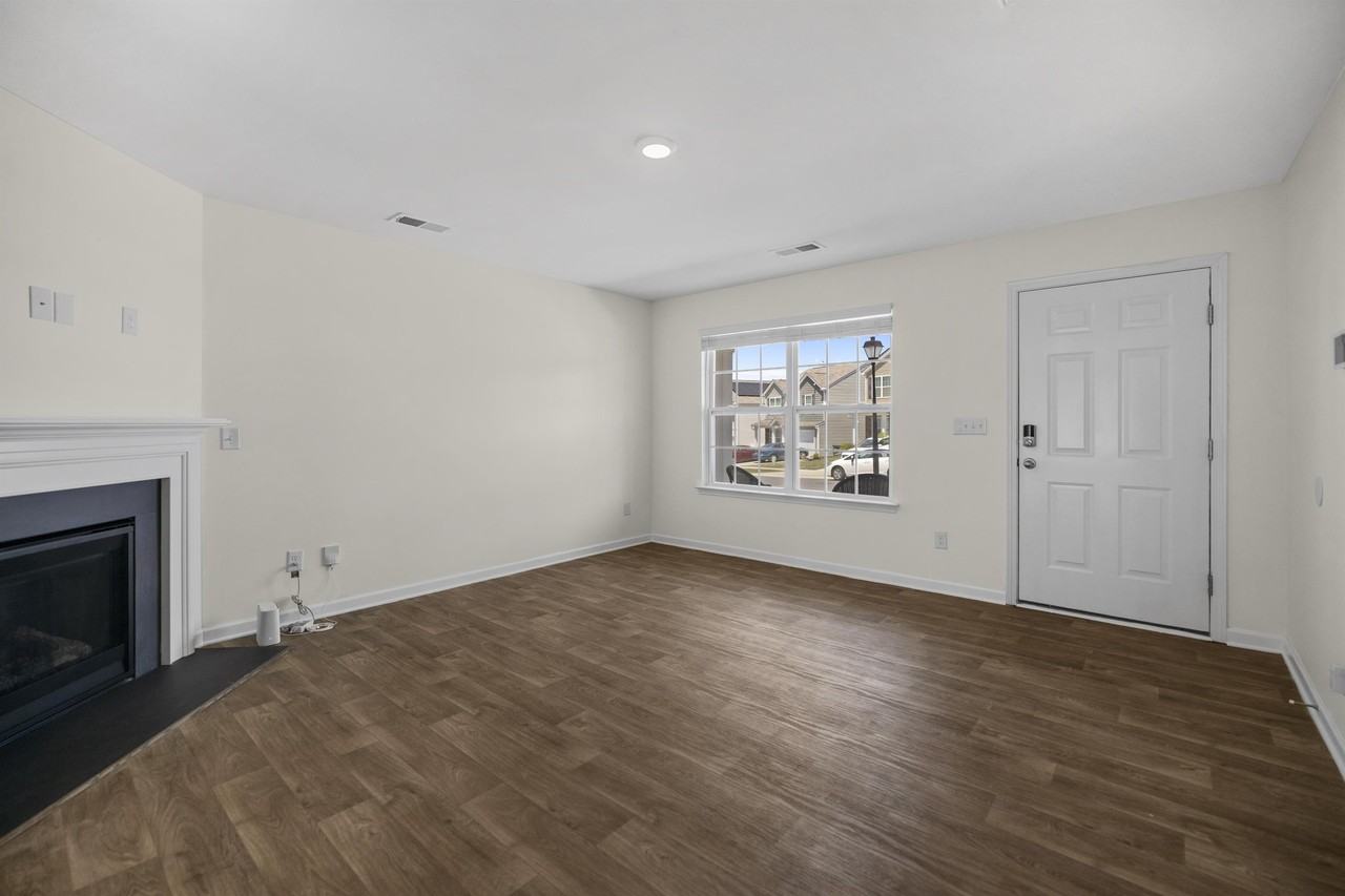 7237 Finnigan Rd #1 - Photo 3 of 34