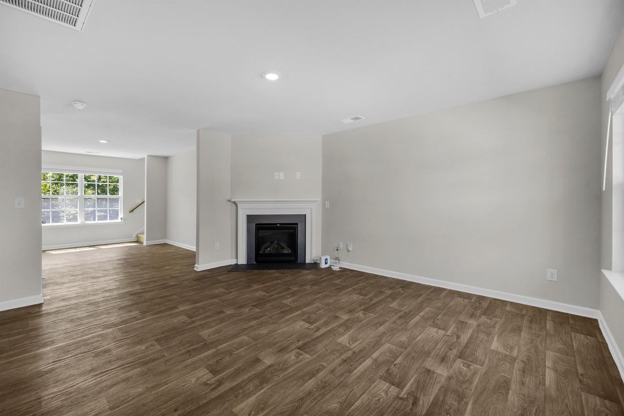 7237 Finnigan Rd #1 - Photo 4 of 34