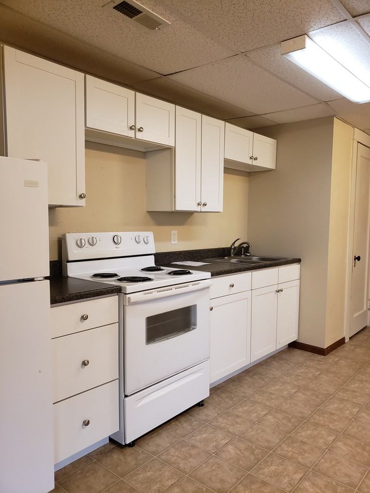 918 East Locust Street #2 - Photo 5 of 16