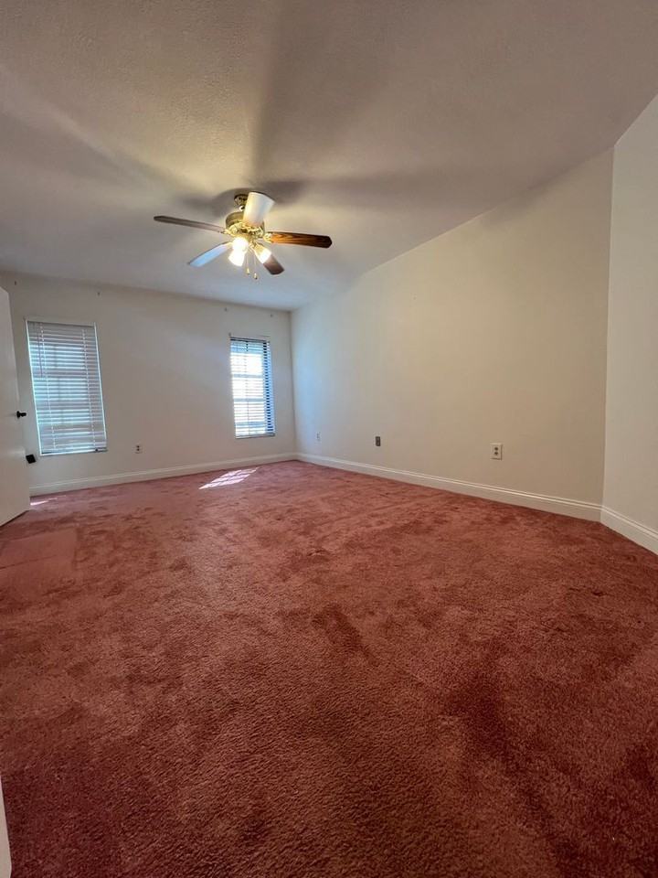 23465 Harborview Rd - Photo 7 of 25