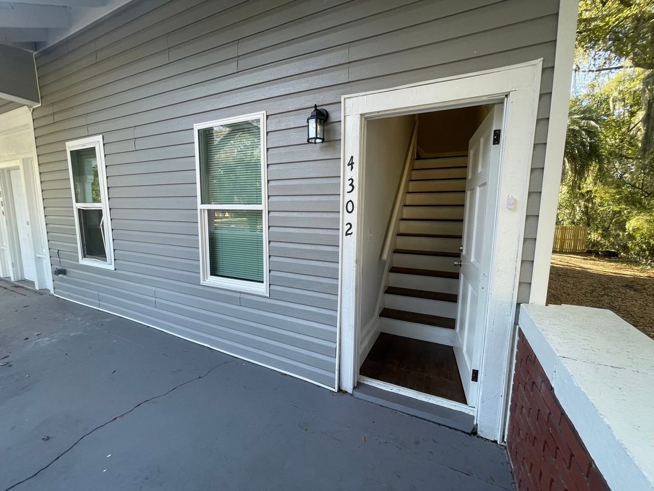 4302 N Pearl Street - Photo 2 of 14