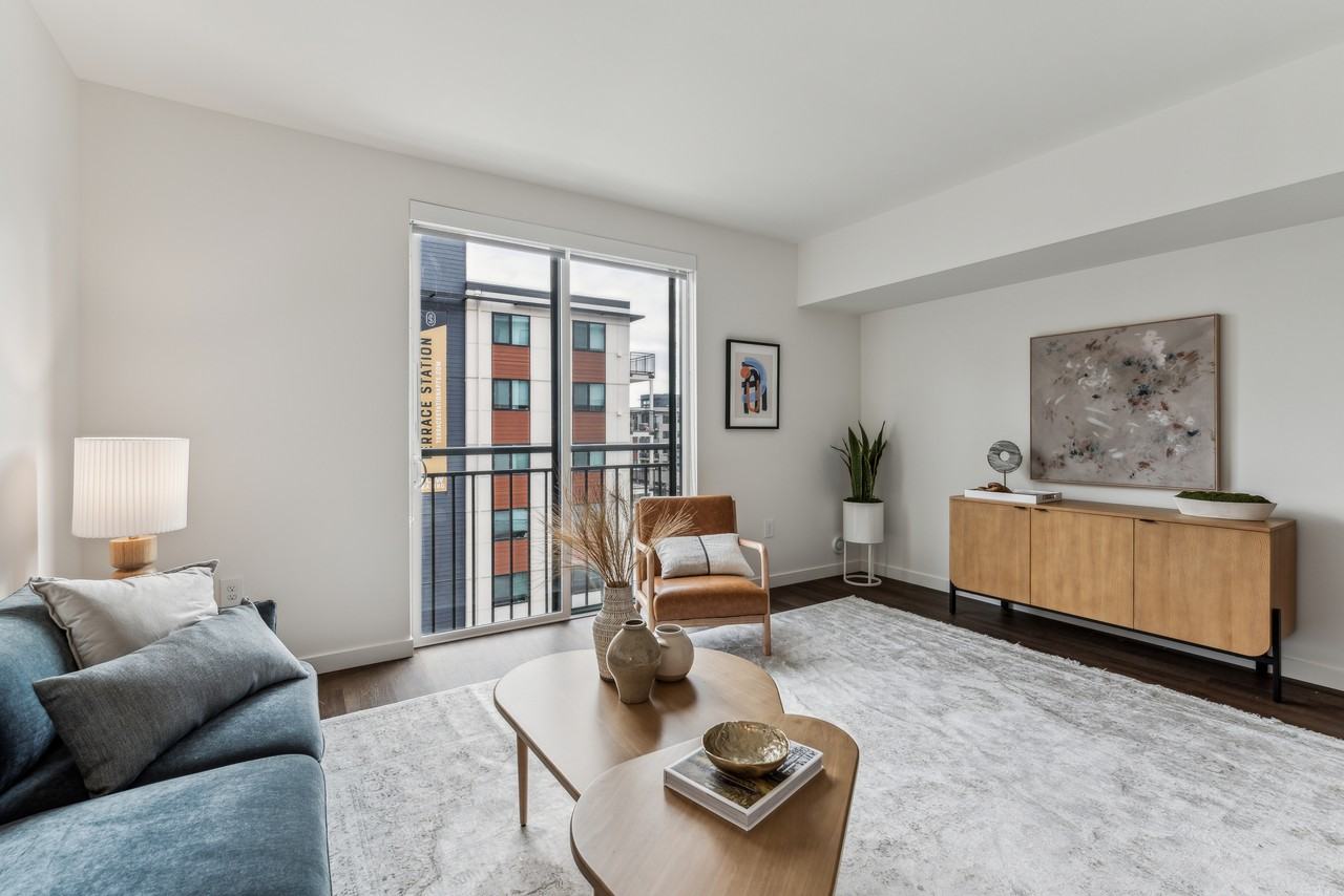 Traxx Apartments - Photo 2 of 26