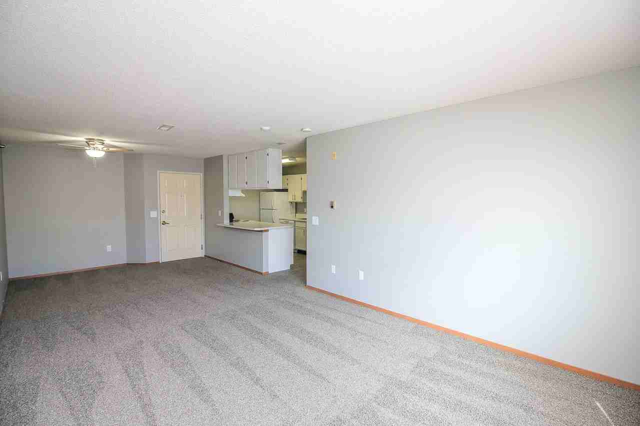 Pinehurst Apartments - Photo 2 of 12