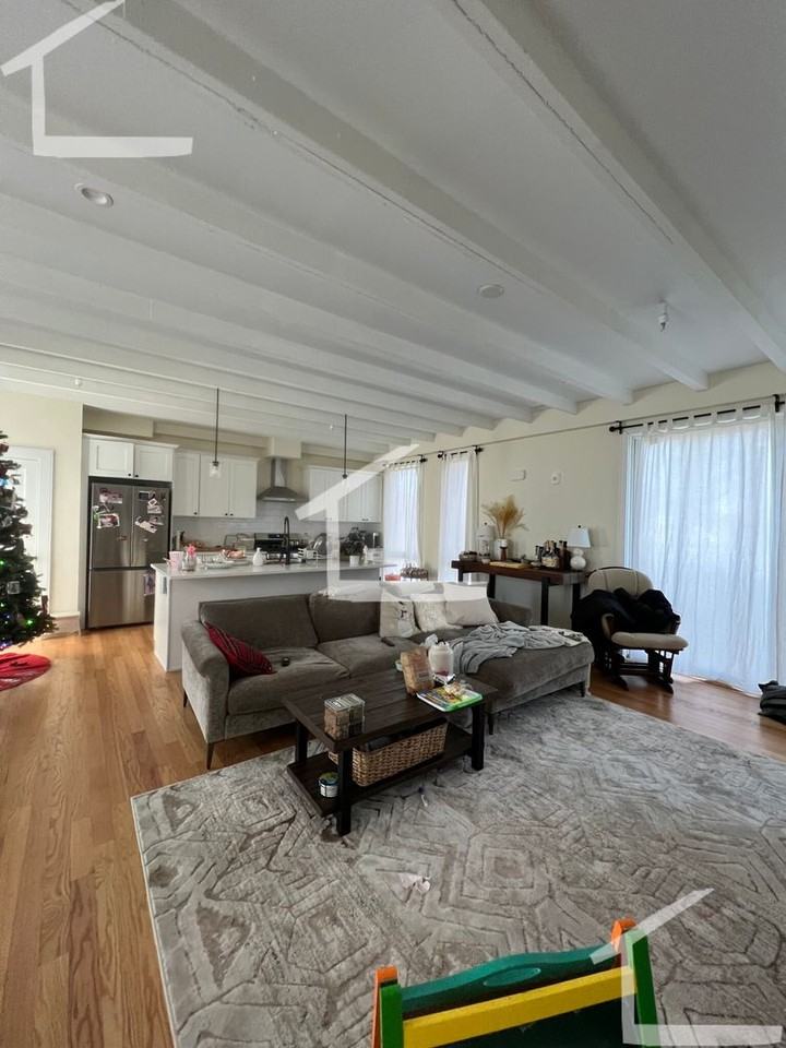 56 Cameron St - Photo 2 of 20