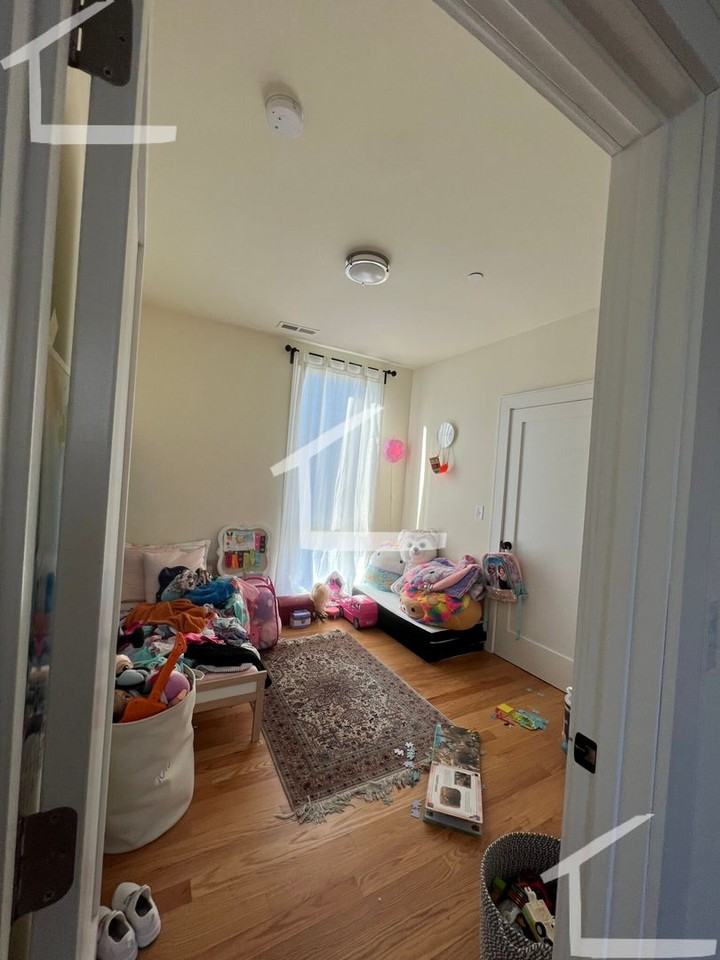 56 Cameron St - Photo 7 of 20