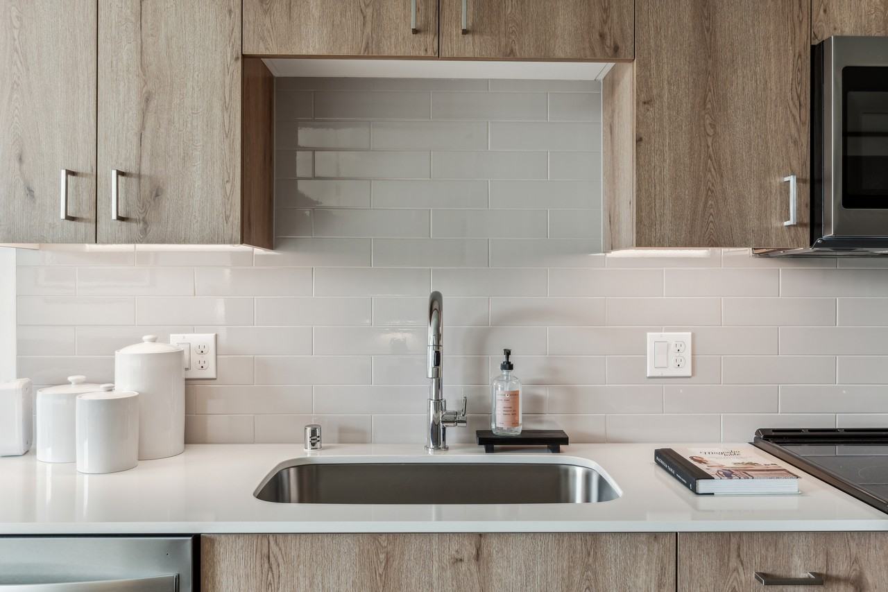 Traxx Apartments - Photo 6 of 26