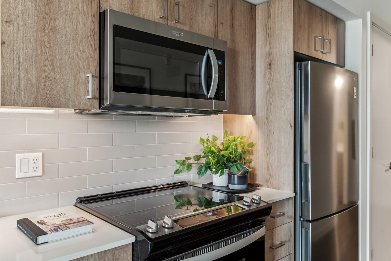 Traxx Apartments - Photo 7 of 26