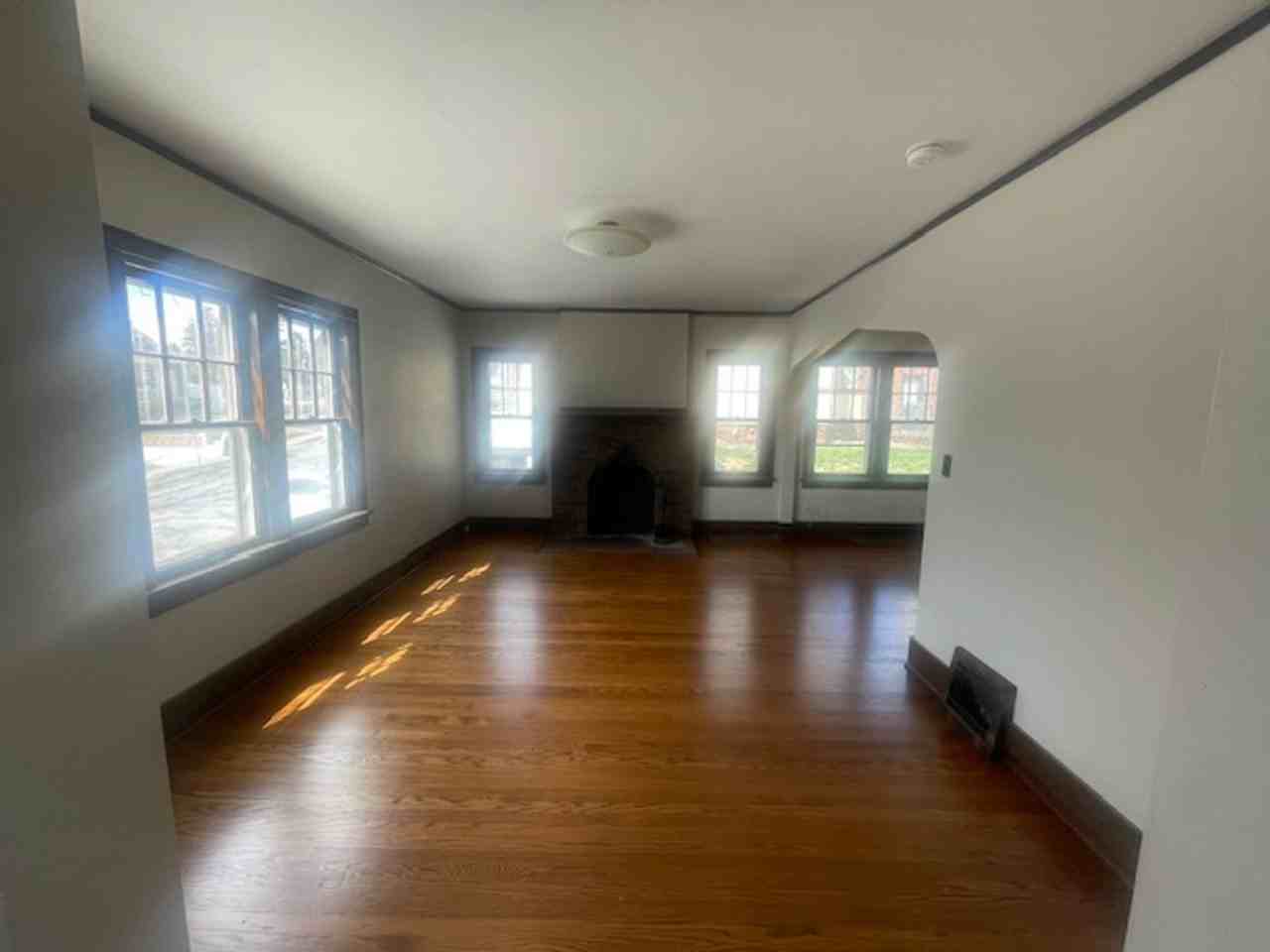 1109 S 61st St - Photo 2 of 15