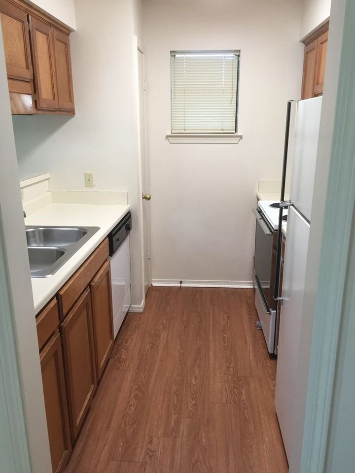 Meadow Green - Photo 2 of 10