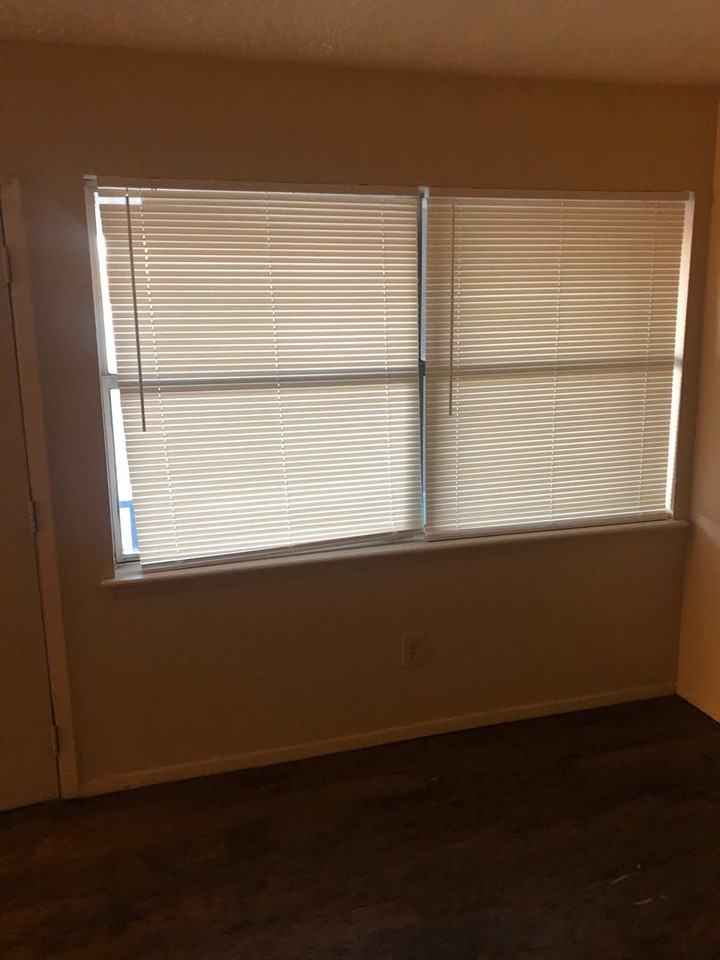 615 W Calle Sur St - Photo 2 of 14