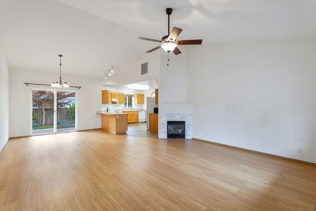 2067 Sw Rosario Pl - Photo 3 of 13
