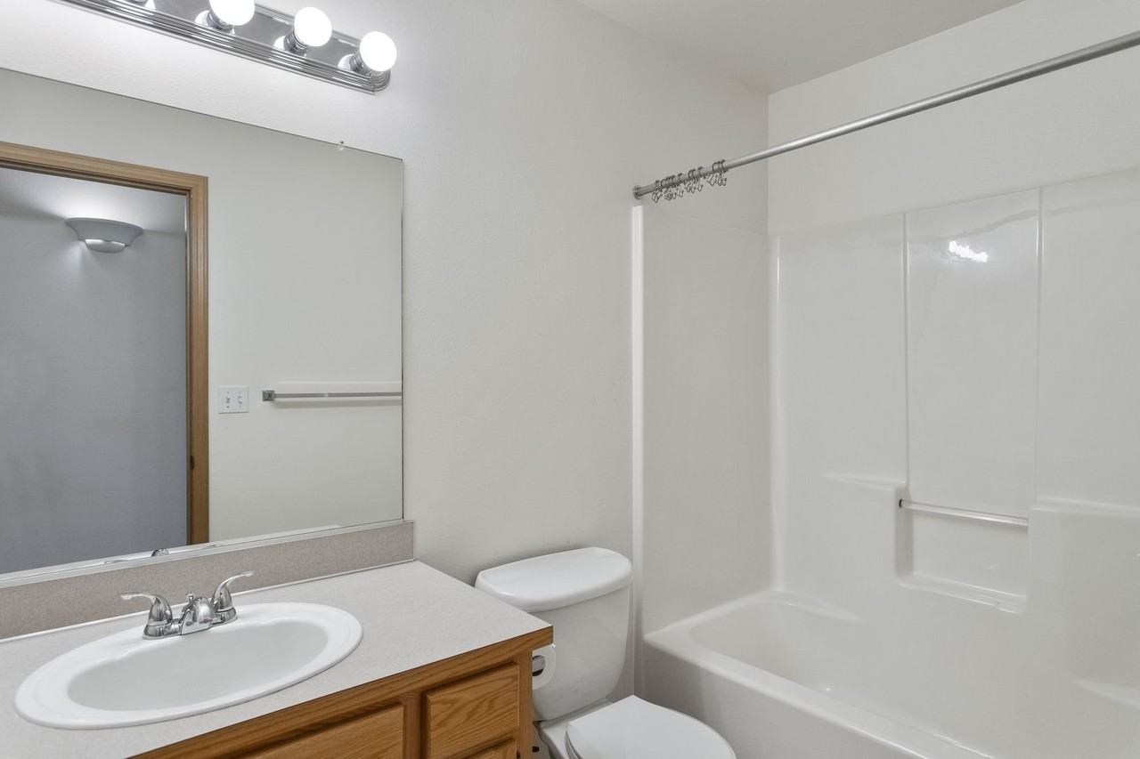 2067 Sw Rosario Pl - Photo 6 of 13