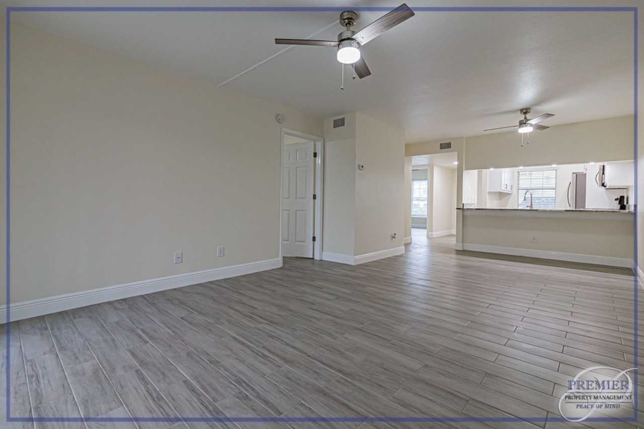 2562 Kings Lake Blvd - Photo 7 of 24